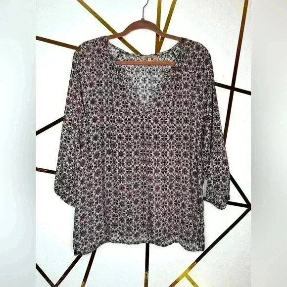 Soiree Long Sleeve Pattern Blouse (K20) - Picture 3 of 8